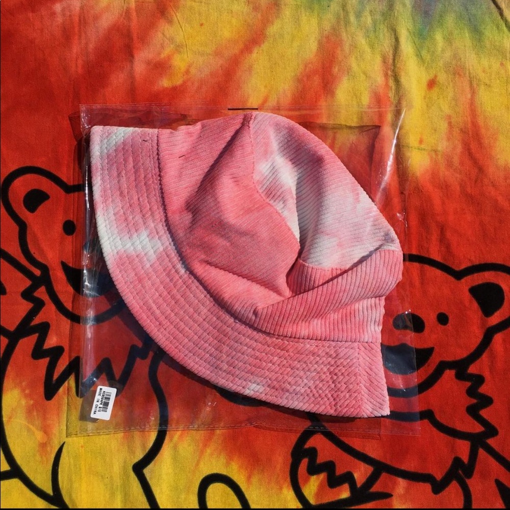 Pink Tie-Dye Corduroy Bucket Hat✨🌸